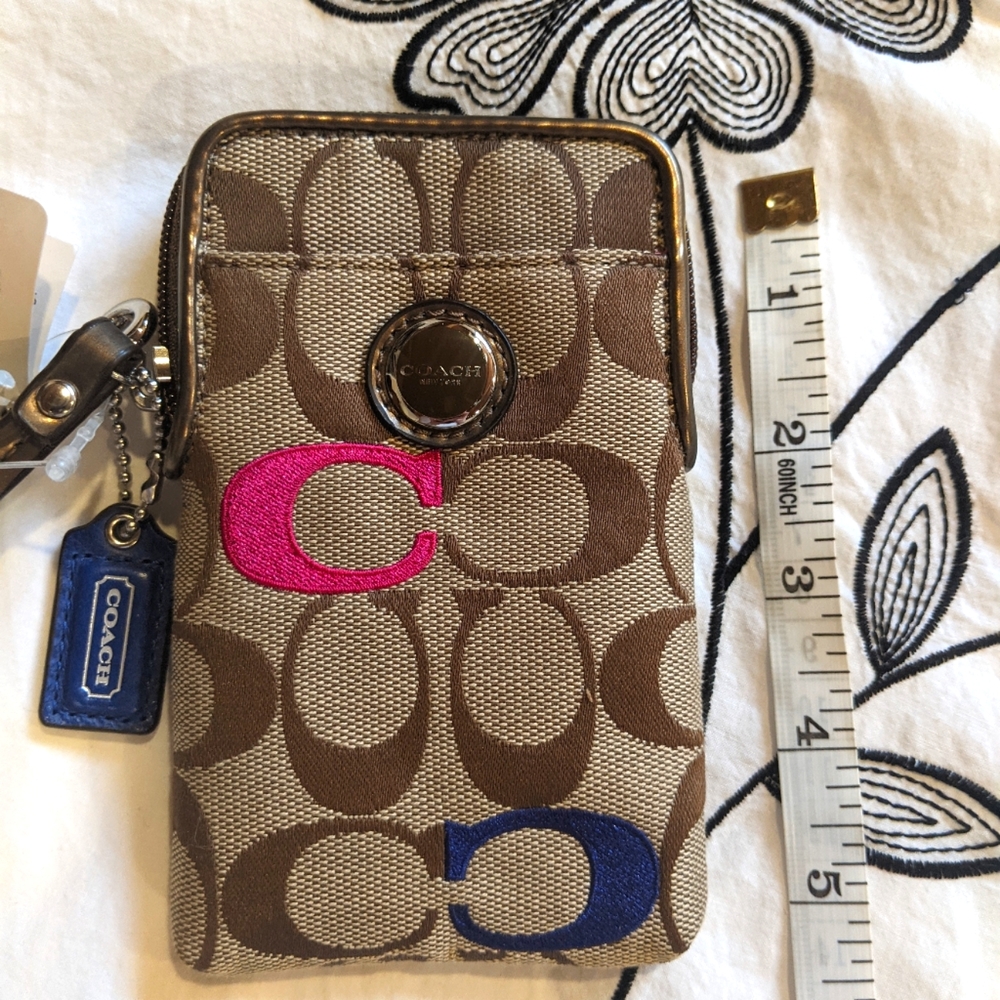 Coach Universal pouch cardholder BNWT - Picture 2 of 7